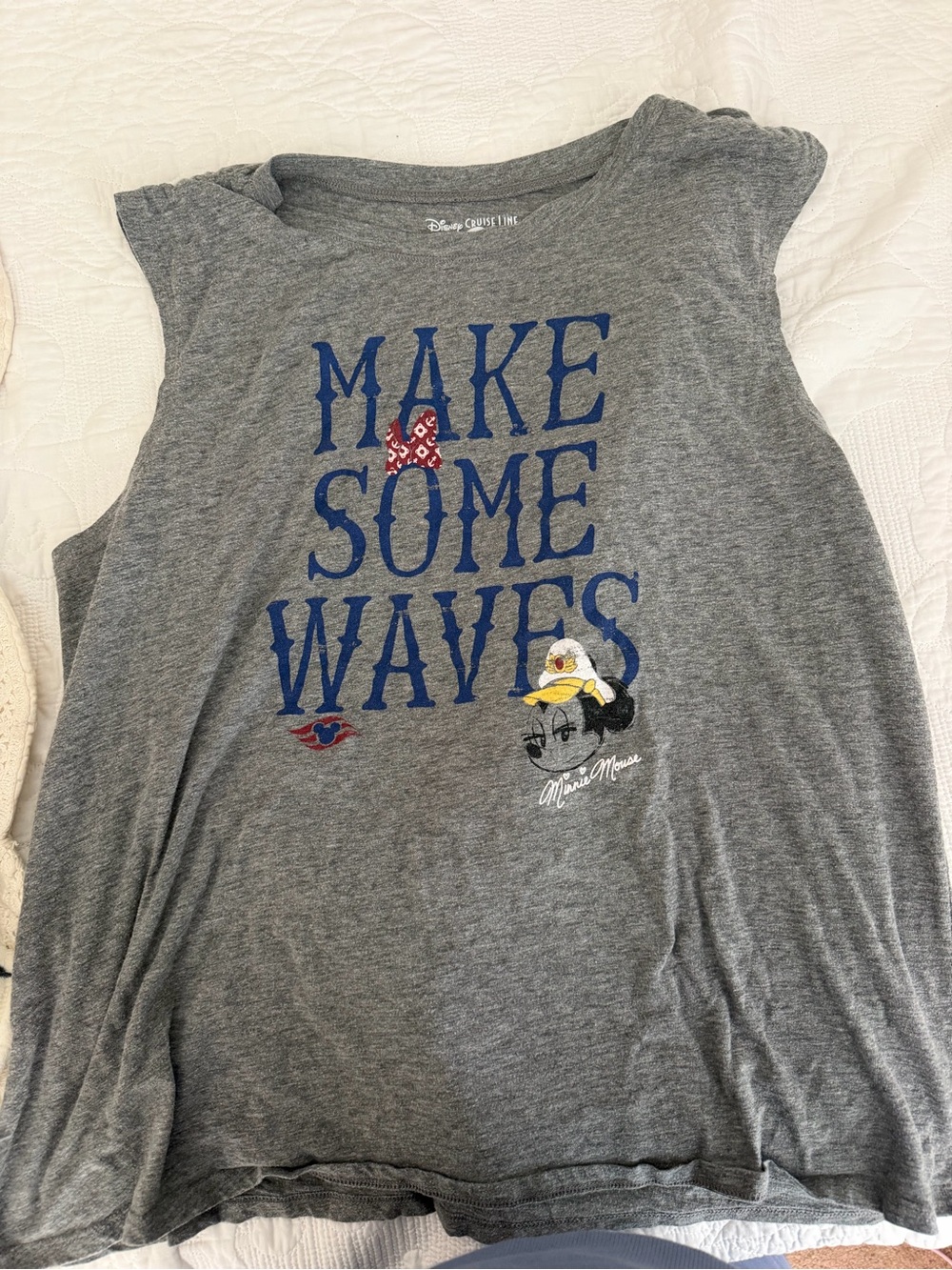 Disney Cruise Line Minnie Mouse 'Make Some Waves' Grey Graphic Tank